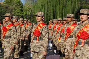 太阳报：希腊担心马奎尔袭警案会影响旅游业，不愿再继续追究